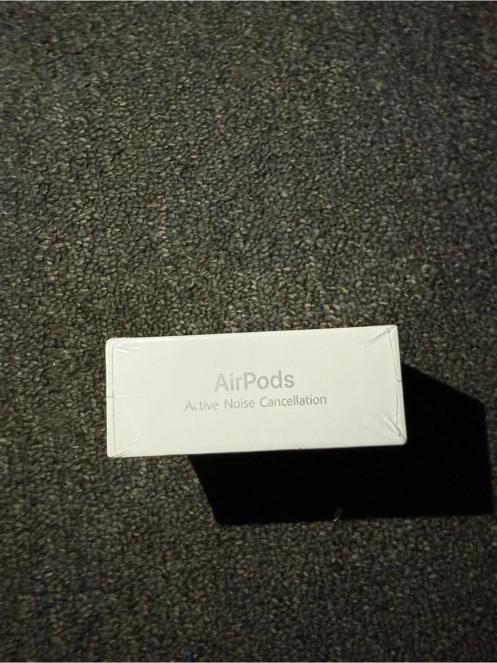 4th gen Apple AirPods Active Noise Cancellation - White